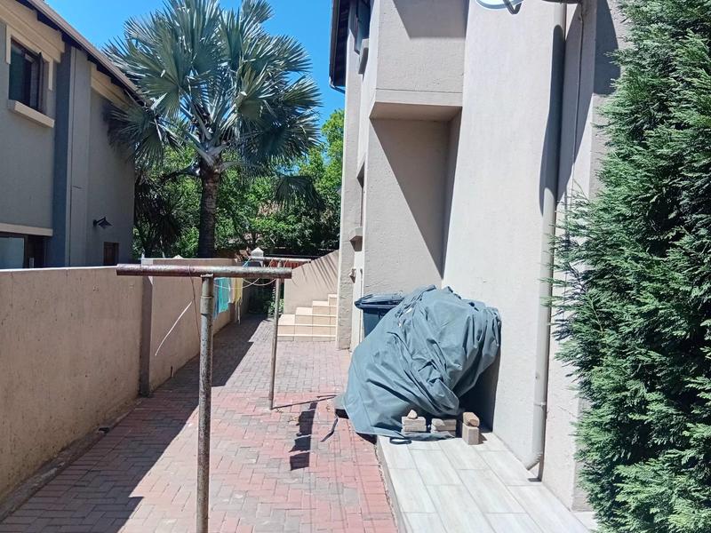 3 Bedroom Property for Sale in Thatchfield Gauteng