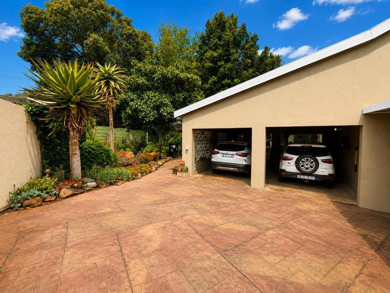 3 Bedroom Property for Sale in Brackendowns Gauteng