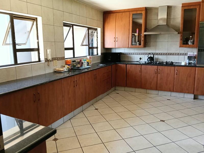 5 Bedroom Property for Sale in Albemarle Ext 2 Gauteng