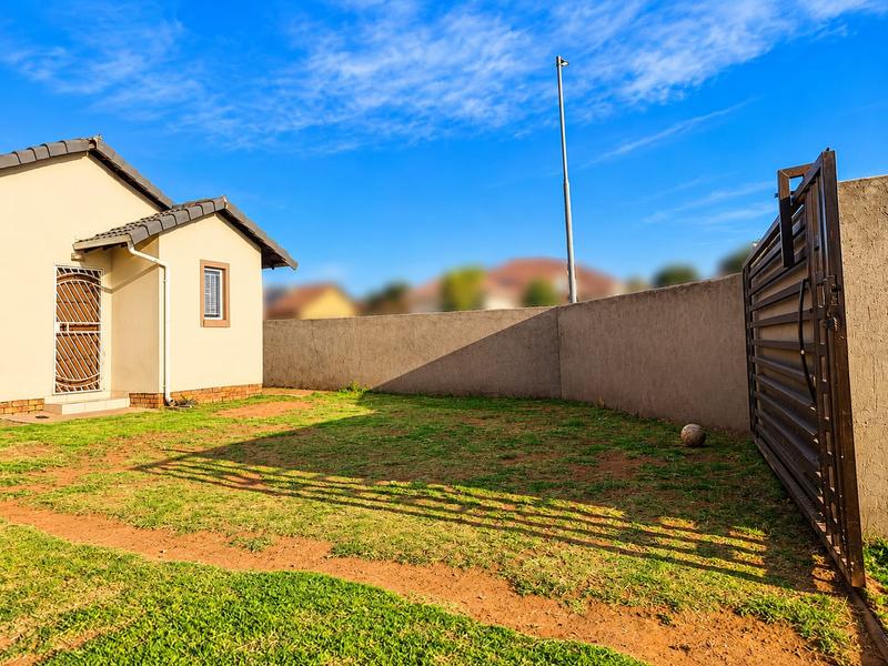 2 Bedroom Property for Sale in Alliance Gauteng