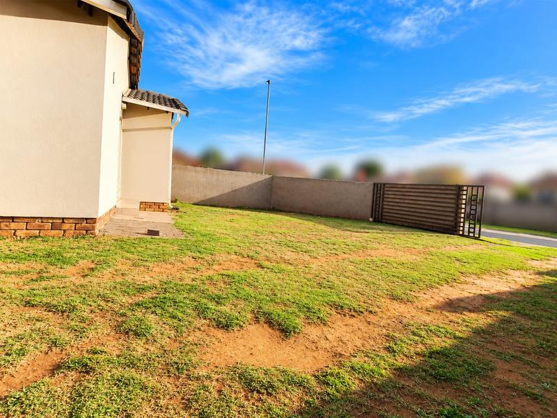 2 Bedroom Property for Sale in Alliance Gauteng