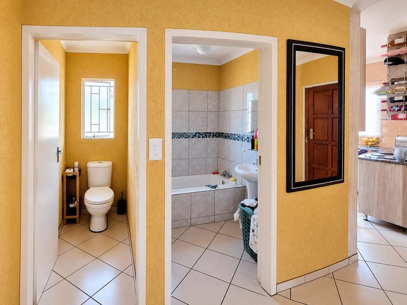 2 Bedroom Property for Sale in Alliance Gauteng