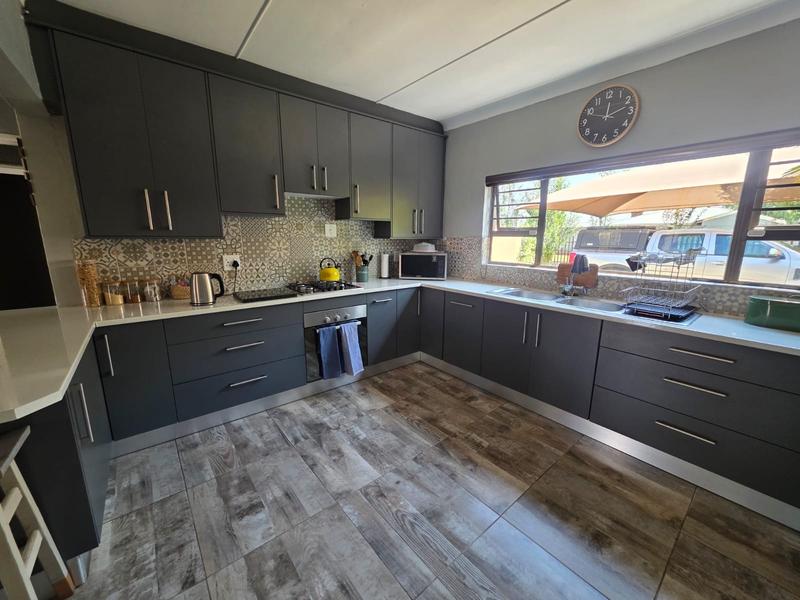 3 Bedroom Property for Sale in Rothdene Gauteng