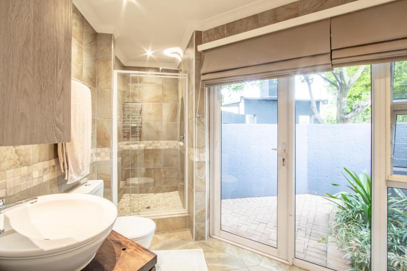5 Bedroom Property for Sale in Glenferness Gauteng