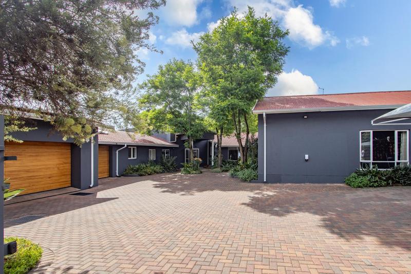 5 Bedroom Property for Sale in Glenferness Gauteng