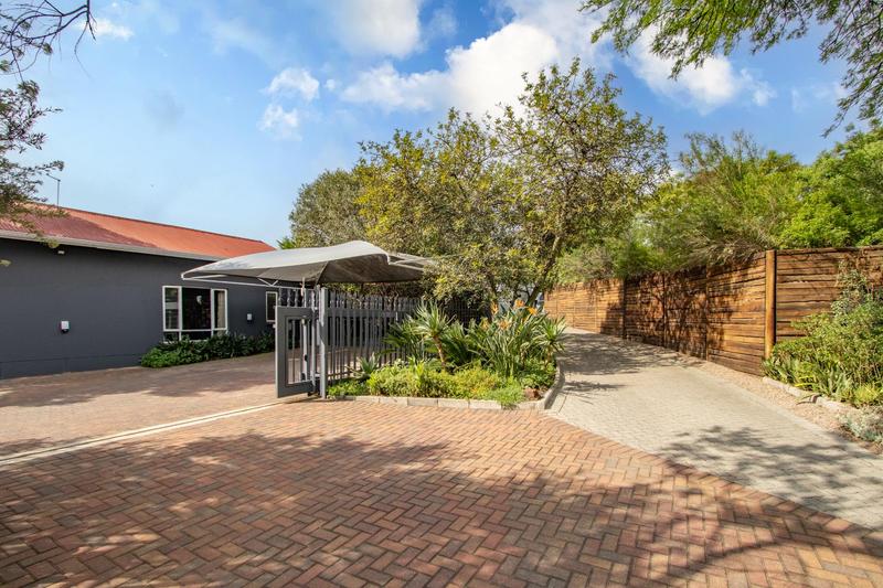 5 Bedroom Property for Sale in Glenferness Gauteng