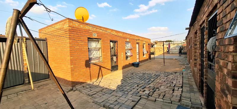 9 Bedroom Property for Sale in Ivory Park Gauteng