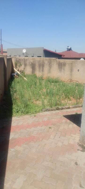 3 Bedroom Property for Sale in Clayville Gauteng