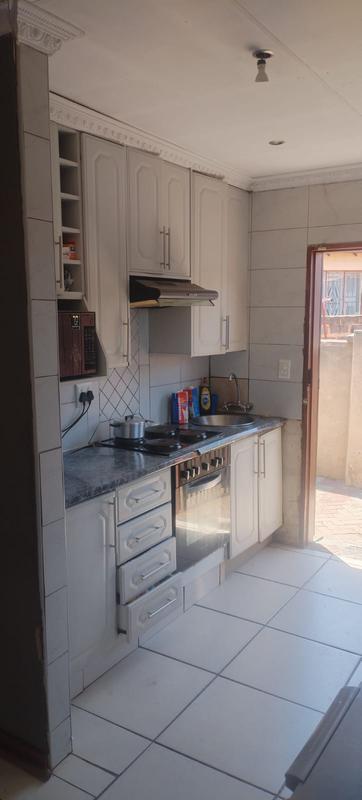 3 Bedroom Property for Sale in Clayville Gauteng