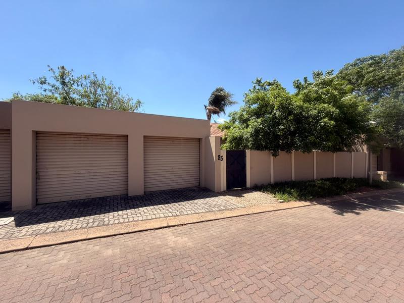 To Let 2 Bedroom Property for Rent in North Riding Gauteng