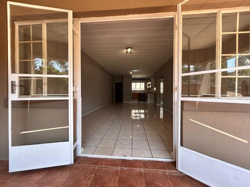 2 Bedroom Property for Sale in Vorna Valley Gauteng