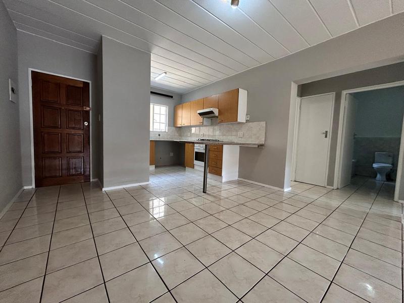 2 Bedroom Property for Sale in Vorna Valley Gauteng