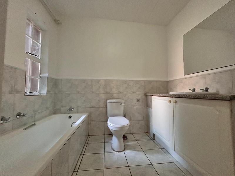 2 Bedroom Property for Sale in Vorna Valley Gauteng