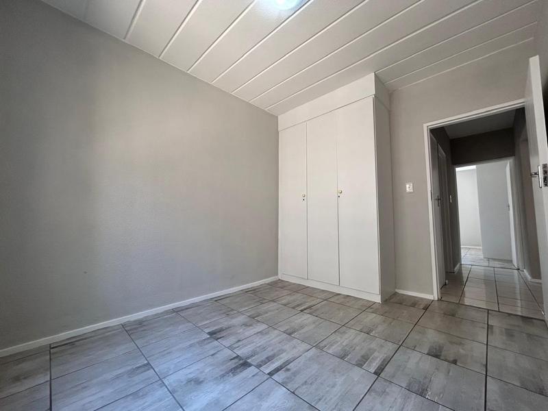 2 Bedroom Property for Sale in Vorna Valley Gauteng