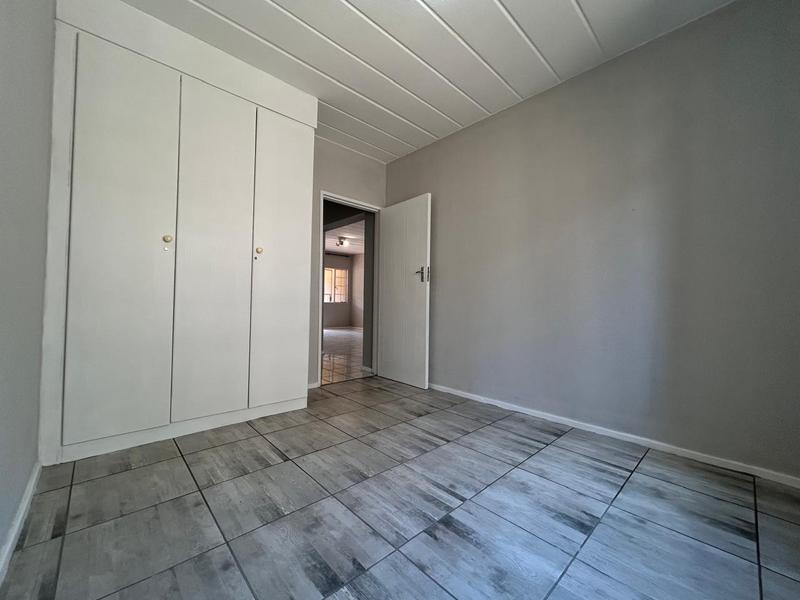 2 Bedroom Property for Sale in Vorna Valley Gauteng