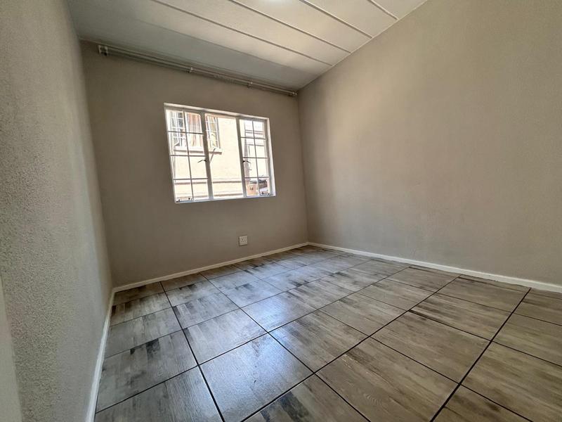 2 Bedroom Property for Sale in Vorna Valley Gauteng