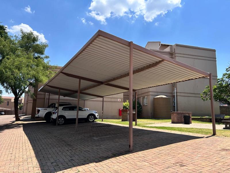 2 Bedroom Property for Sale in Vorna Valley Gauteng