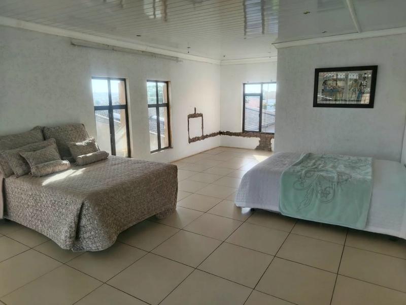 7 Bedroom Property for Sale in Lenasia South Gauteng
