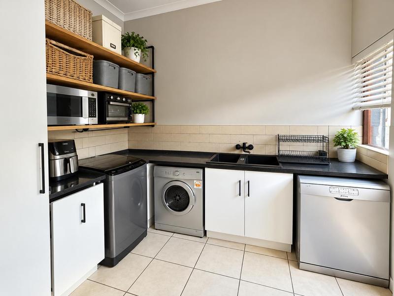 3 Bedroom Property for Sale in Midlands Estate Gauteng