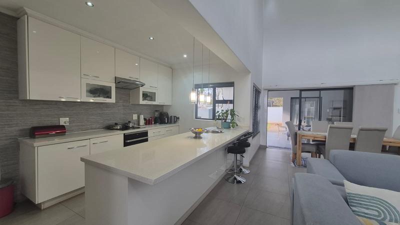 To Let 3 Bedroom Property for Rent in Raslouw Glen Gauteng