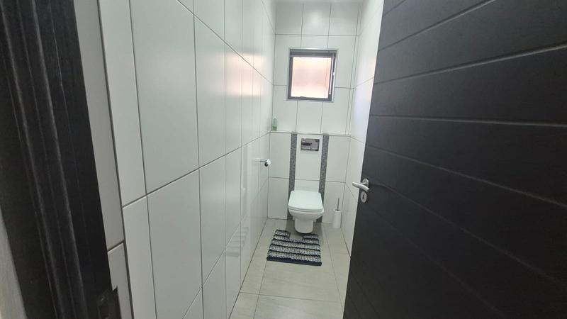 To Let 3 Bedroom Property for Rent in Raslouw Glen Gauteng