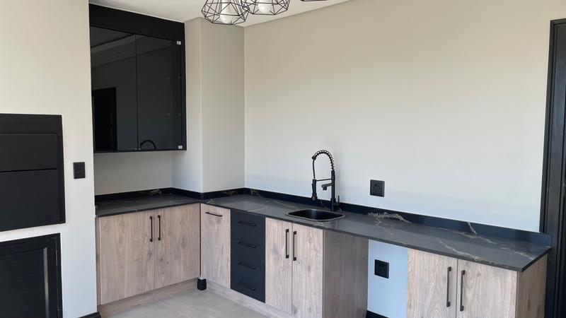 3 Bedroom Property for Sale in Raslouw Gauteng