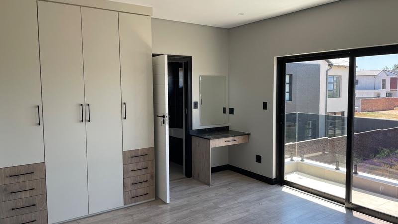 3 Bedroom Property for Sale in Raslouw Gauteng