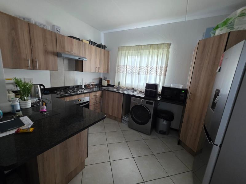 To Let 2 Bedroom Property for Rent in Goedeburg Gauteng