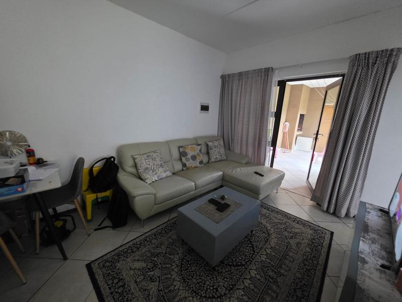To Let 2 Bedroom Property for Rent in Goedeburg Gauteng