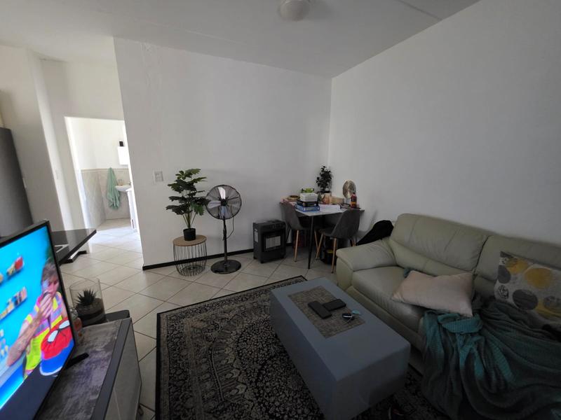 To Let 2 Bedroom Property for Rent in Goedeburg Gauteng