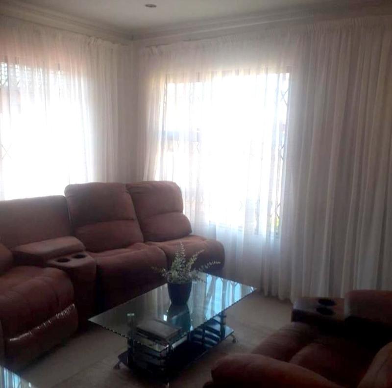 2 Bedroom Property for Sale in Protea Glen Gauteng