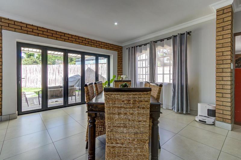 To Let 3 Bedroom Property for Rent in Farrarmere Gauteng