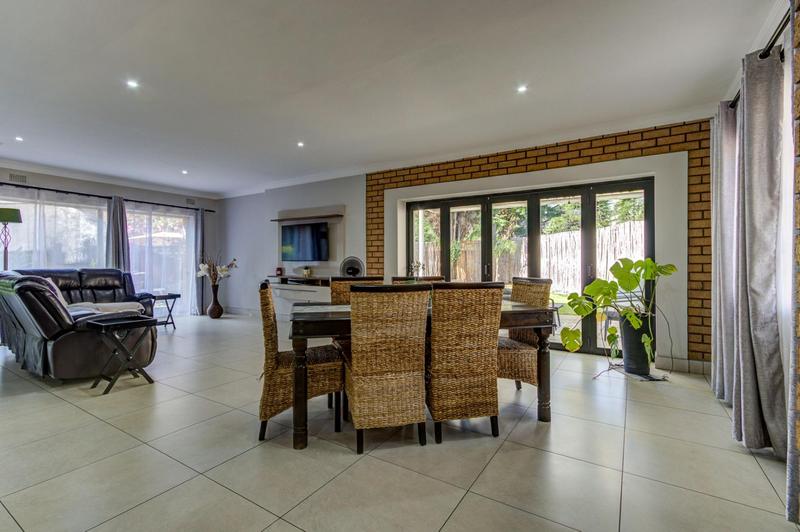 To Let 3 Bedroom Property for Rent in Farrarmere Gauteng