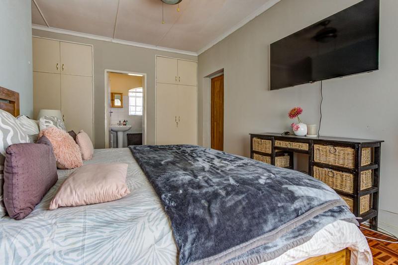 To Let 3 Bedroom Property for Rent in Farrarmere Gauteng