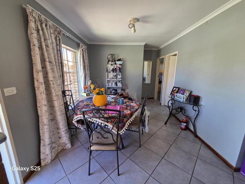 2 Bedroom Property for Sale in Elardus Park Gauteng