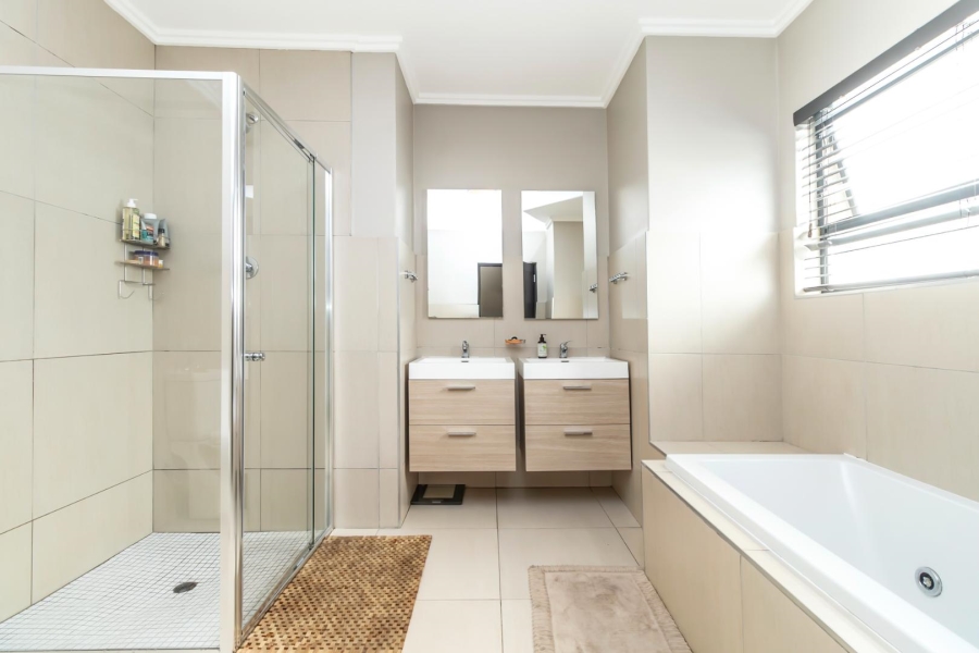 To Let 3 Bedroom Property for Rent in Willaway A H Gauteng