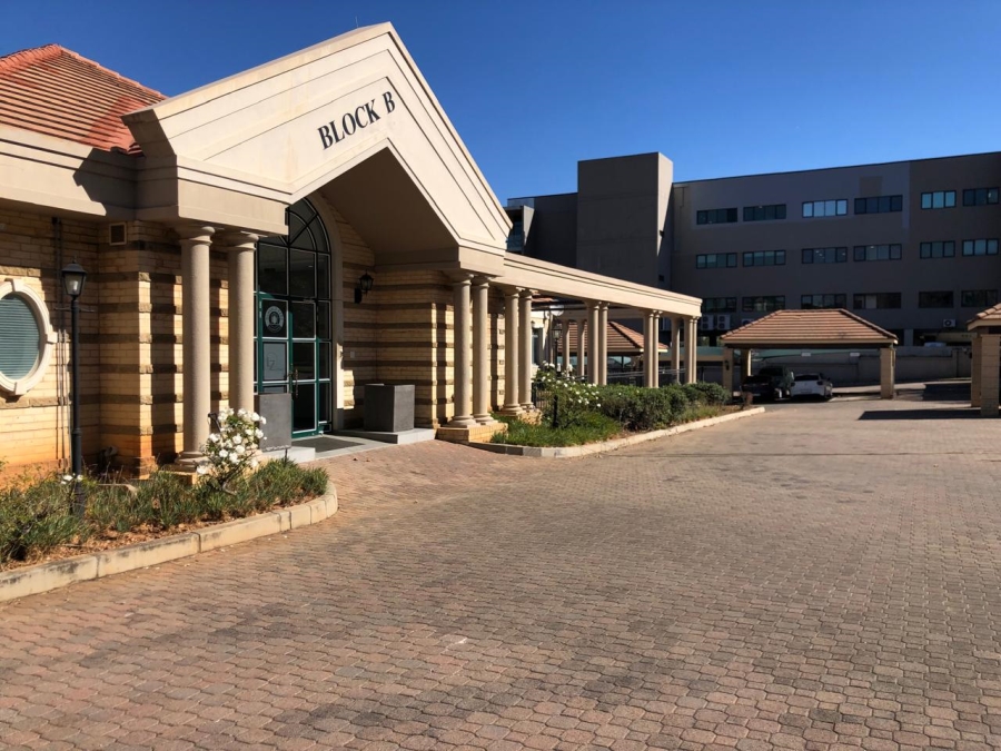 To Let Commercial Property for Rent in Dunkeld Gauteng