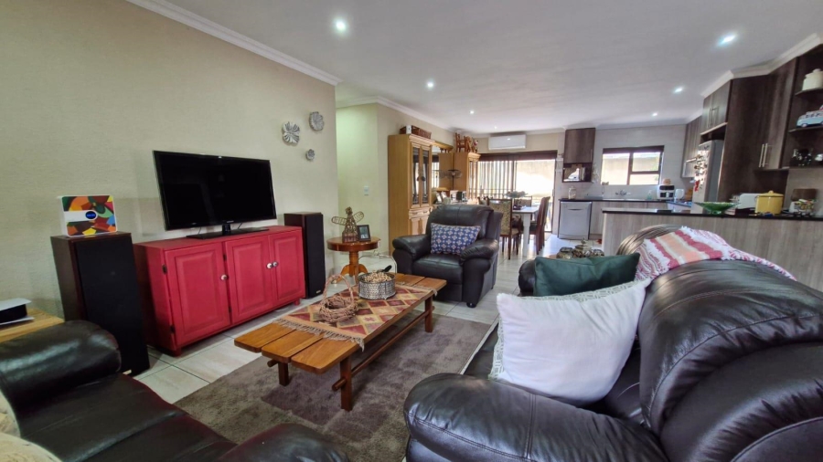 To Let 3 Bedroom Property for Rent in New Redruth Gauteng