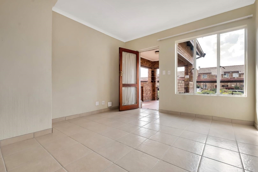 To Let 1 Bedroom Property for Rent in Allens Nek Gauteng