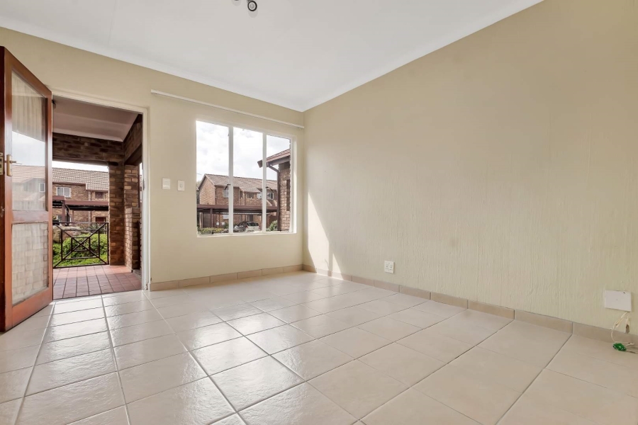 To Let 1 Bedroom Property for Rent in Allens Nek Gauteng