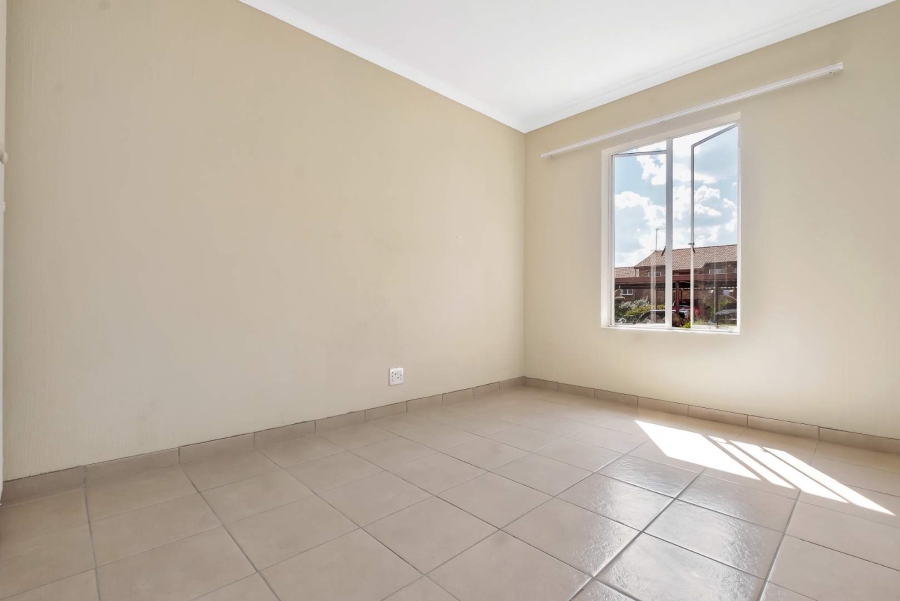 To Let 1 Bedroom Property for Rent in Allens Nek Gauteng