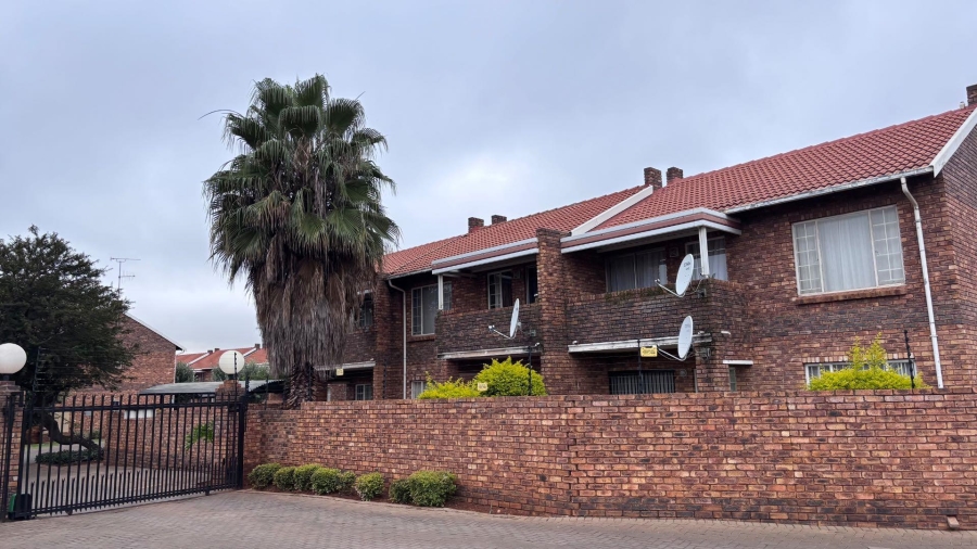 To Let 2 Bedroom Property for Rent in Clarina Gauteng
