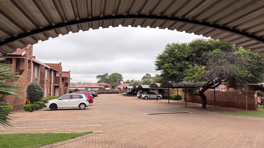 To Let 2 Bedroom Property for Rent in Clarina Gauteng