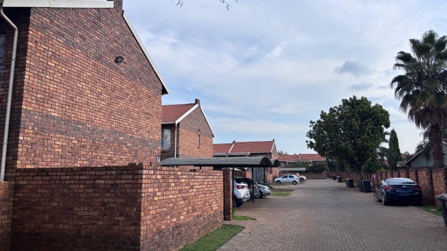 To Let 2 Bedroom Property for Rent in Clarina Gauteng