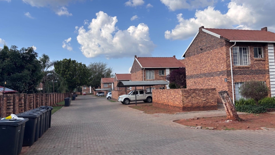 To Let 2 Bedroom Property for Rent in Clarina Gauteng