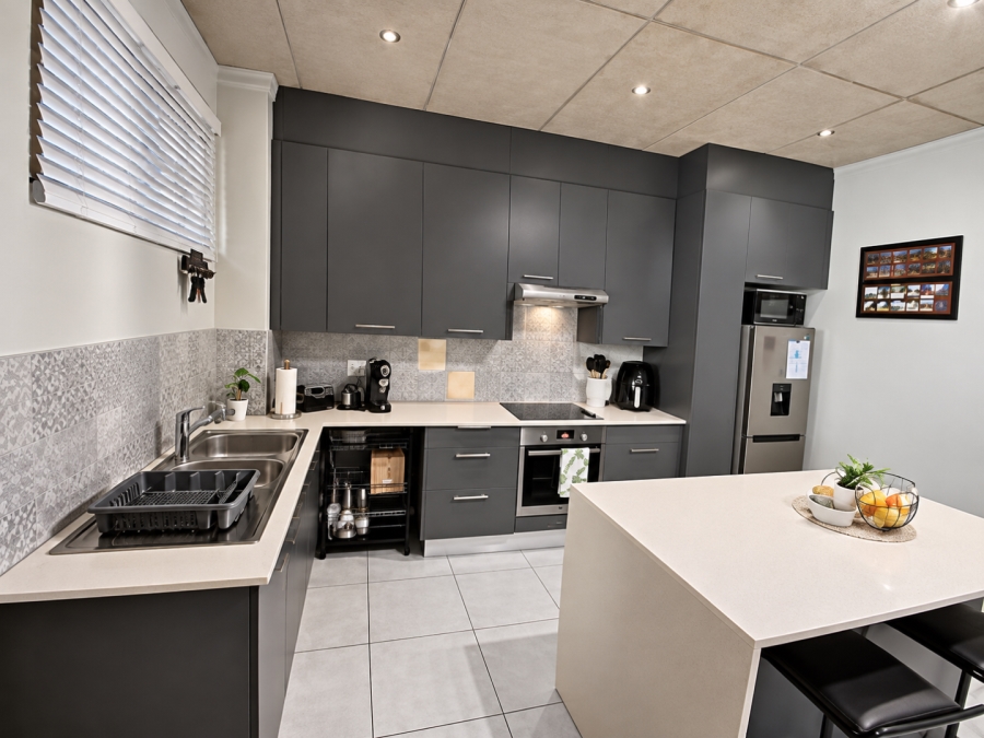 2 Bedroom Property for Sale in Brooklyn Gauteng