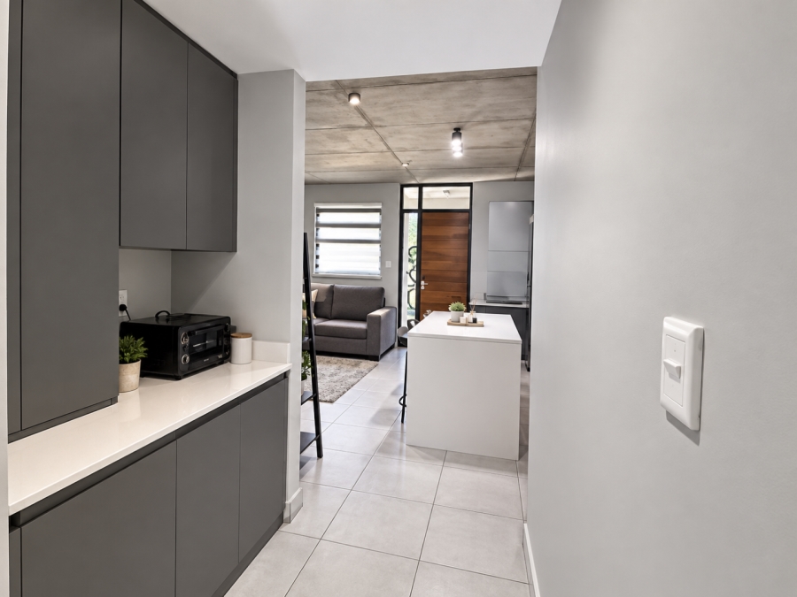 2 Bedroom Property for Sale in Brooklyn Gauteng