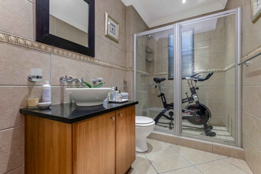 To Let 4 Bedroom Property for Rent in Dainfern Golf Estate Gauteng