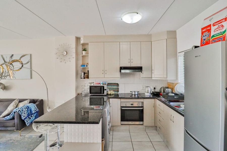 To Let 2 Bedroom Property for Rent in Magaliessig Gauteng