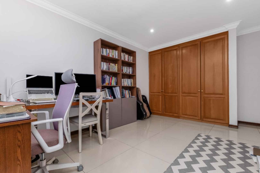 4 Bedroom Property for Sale in Dainfern Golf Estate Gauteng